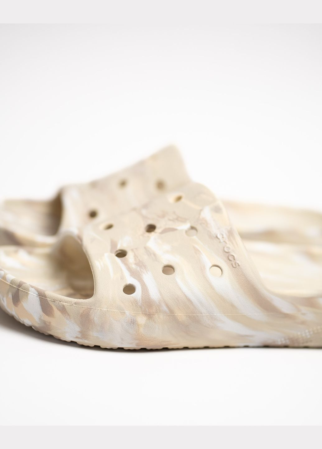 Жіночі шльопанці Клісік Кофейні Marbled Slide 2 Coffee/Multi Crocs Classic (338863543)