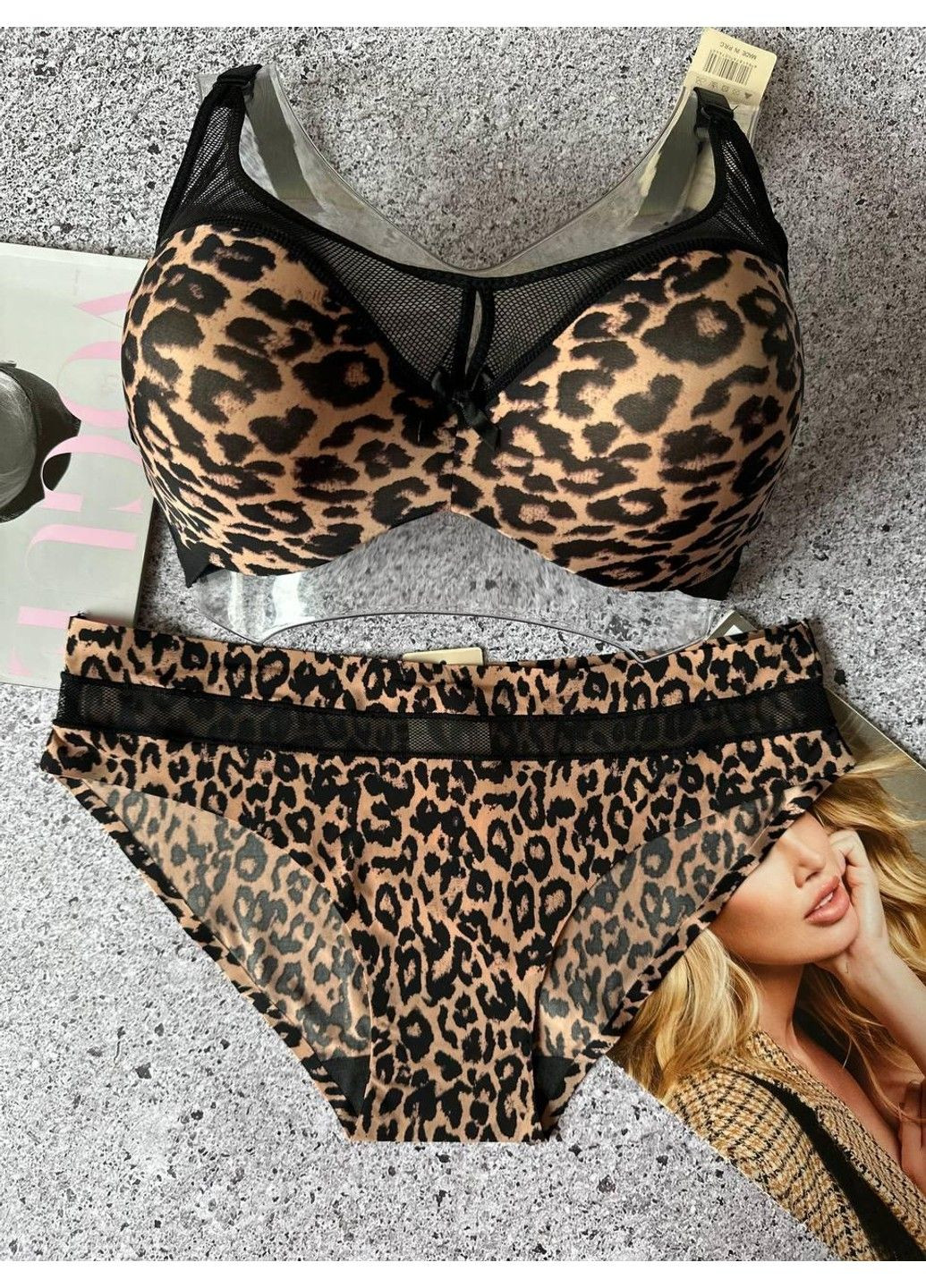 Коричневий комплект жіночої нижньої білизни на 4 розмір, бюстгальтер і трусики коричневий Weiyesi