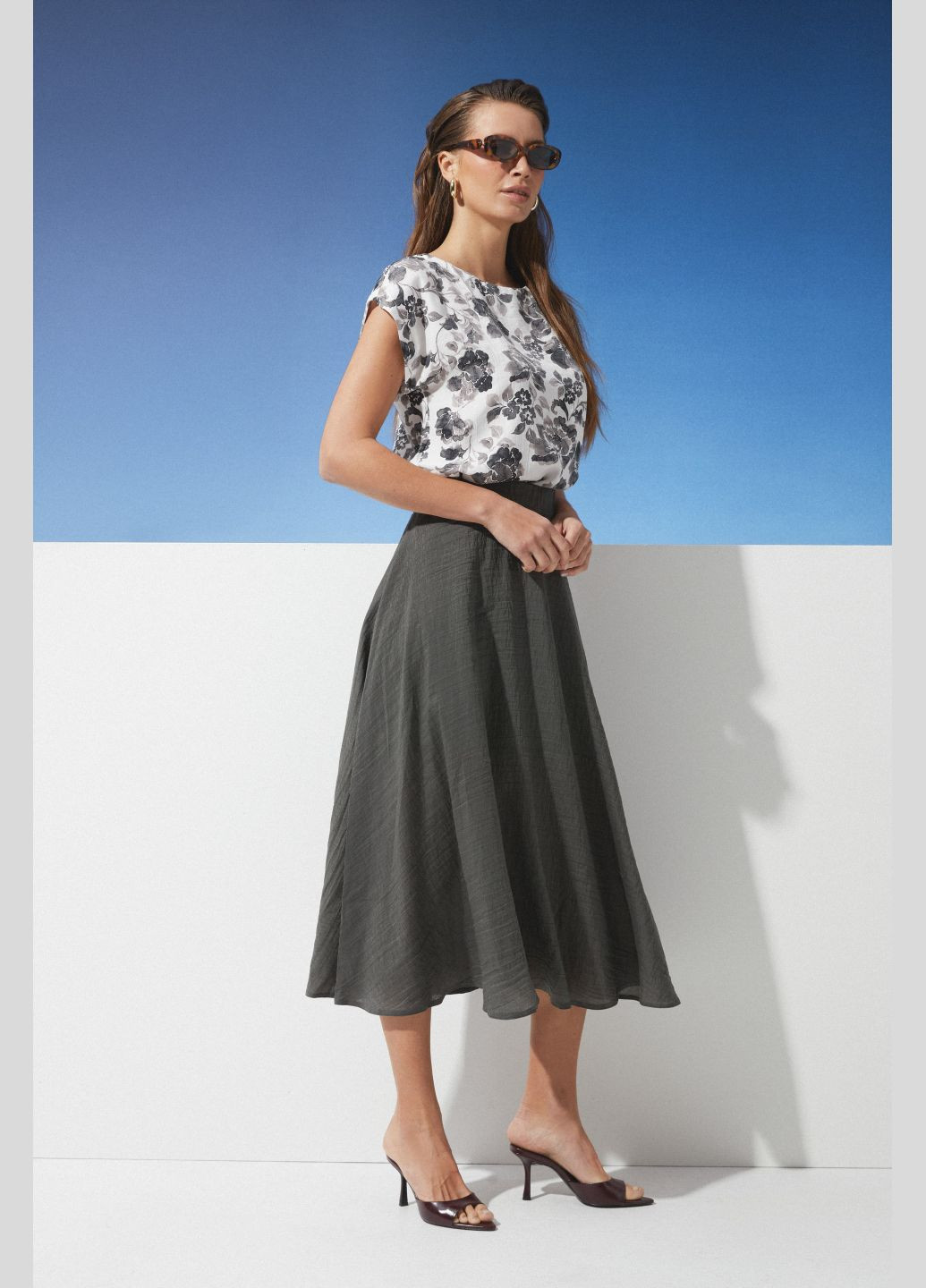 Серая кэжуал однотонная юбка ST-Seventeen