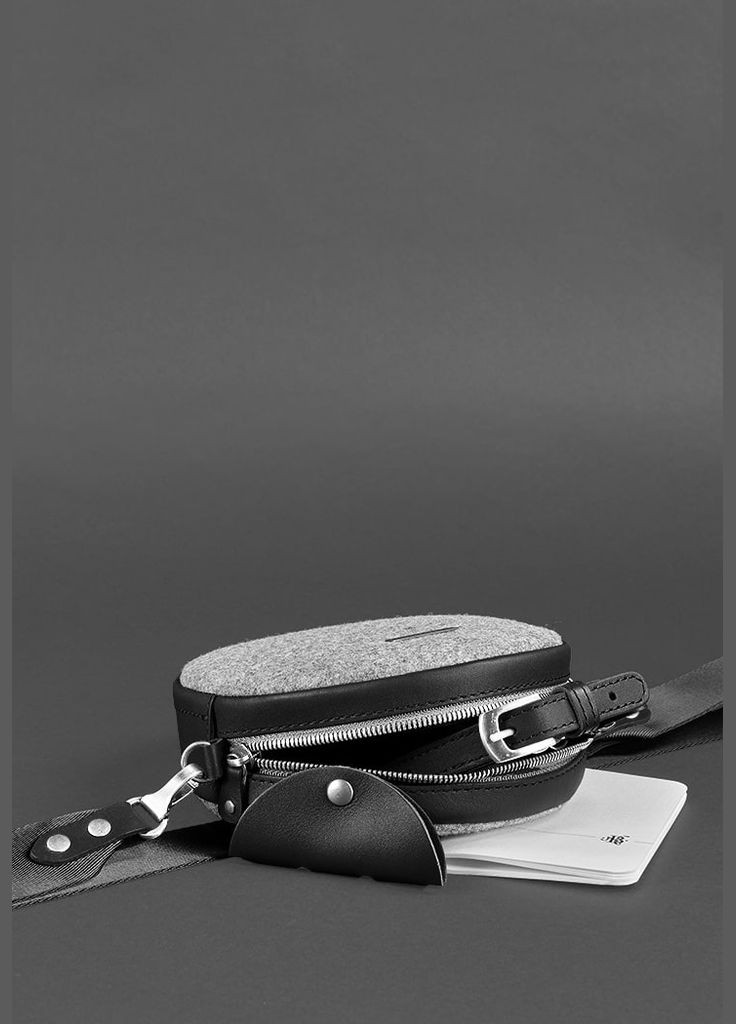 Круглая женская фетровая сумка Tablet с кожаными черными вставками (A-026768) BlankNote (327874180)