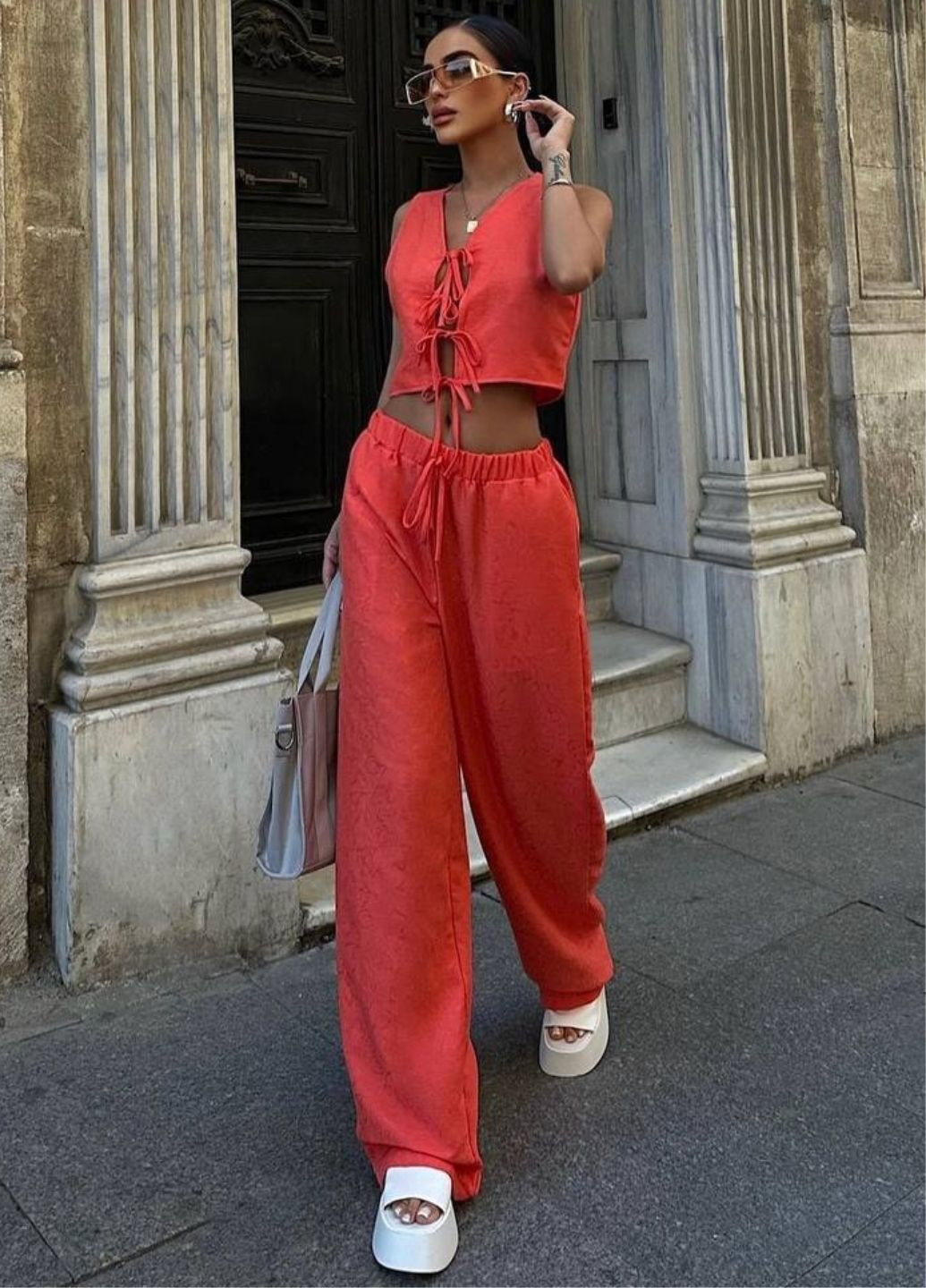 Изысканный легкий летний повседневный костюм двойка: жилетка на завязках + штаны палаццо Tik-Tak (329201805)