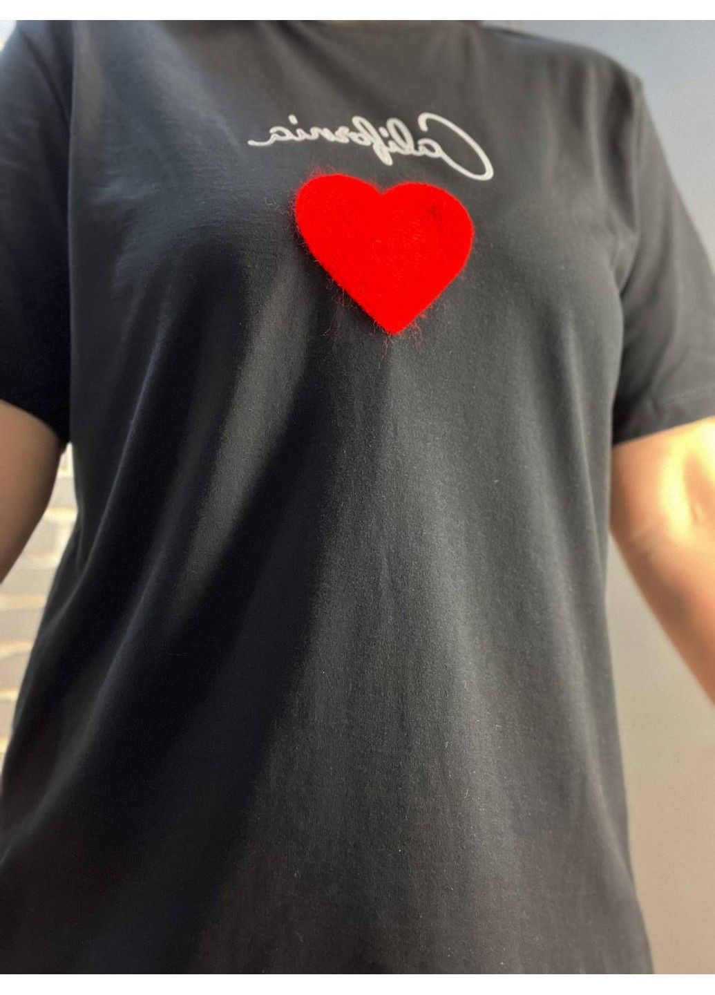 Женская футболка Pepper Mint BX24-34 с вышивкой красное сердце Pepper&Mint - (303630274)