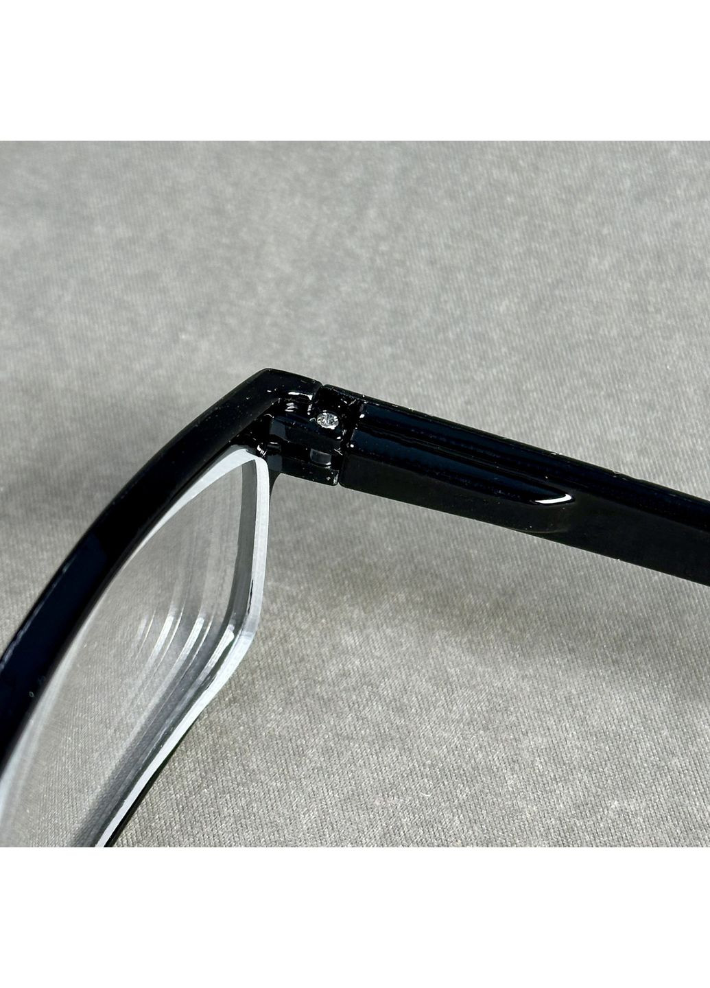 Готові чоловічі окуляри для зору в пластиковій оправі на флексі мінус. Код 1001 Vizzini (370568278)