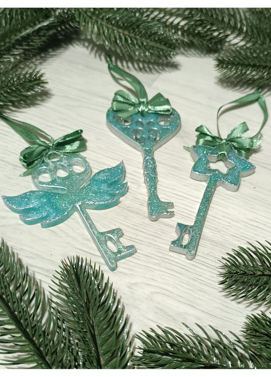 Новорічна іграшка з епоксидної смоли Ключик набір з 3 Hand Made (365722495)
