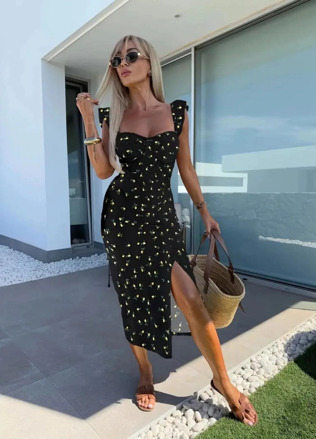 Черное повседневный платье сарафан женское стрейчевое с разрезом силуэтная D&N с цветочным принтом