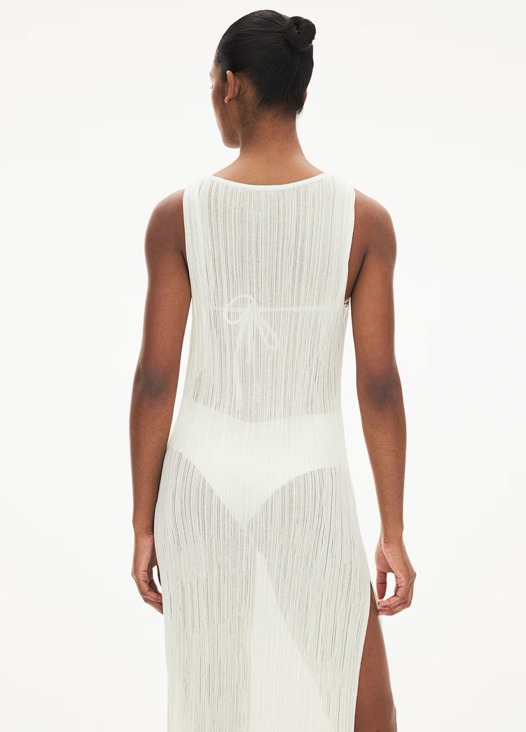 Белое пляжное платье H&M однотонное