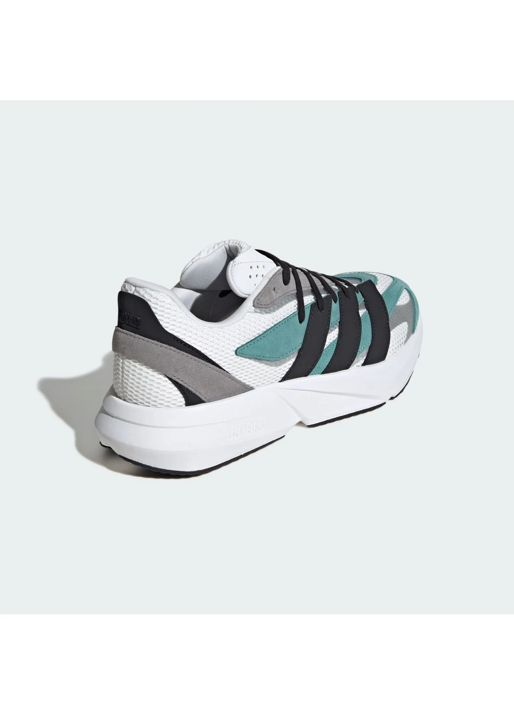 Цветные демисезонные кроссовки lightblaze white/multi jr3462 adidas