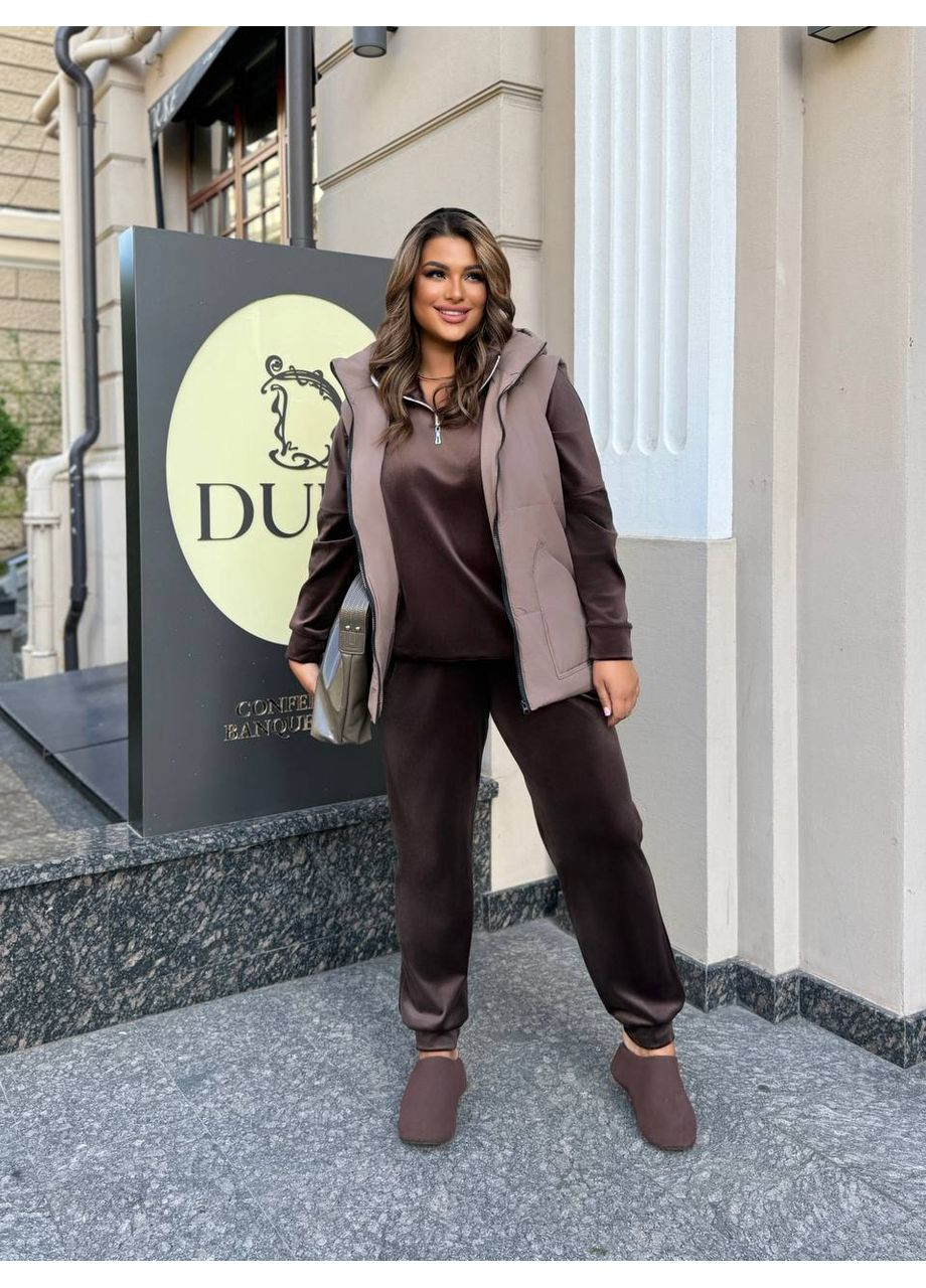Жіночий велюровий костюм трійка з жилеткою колір шоколадний New Trend (364671719)