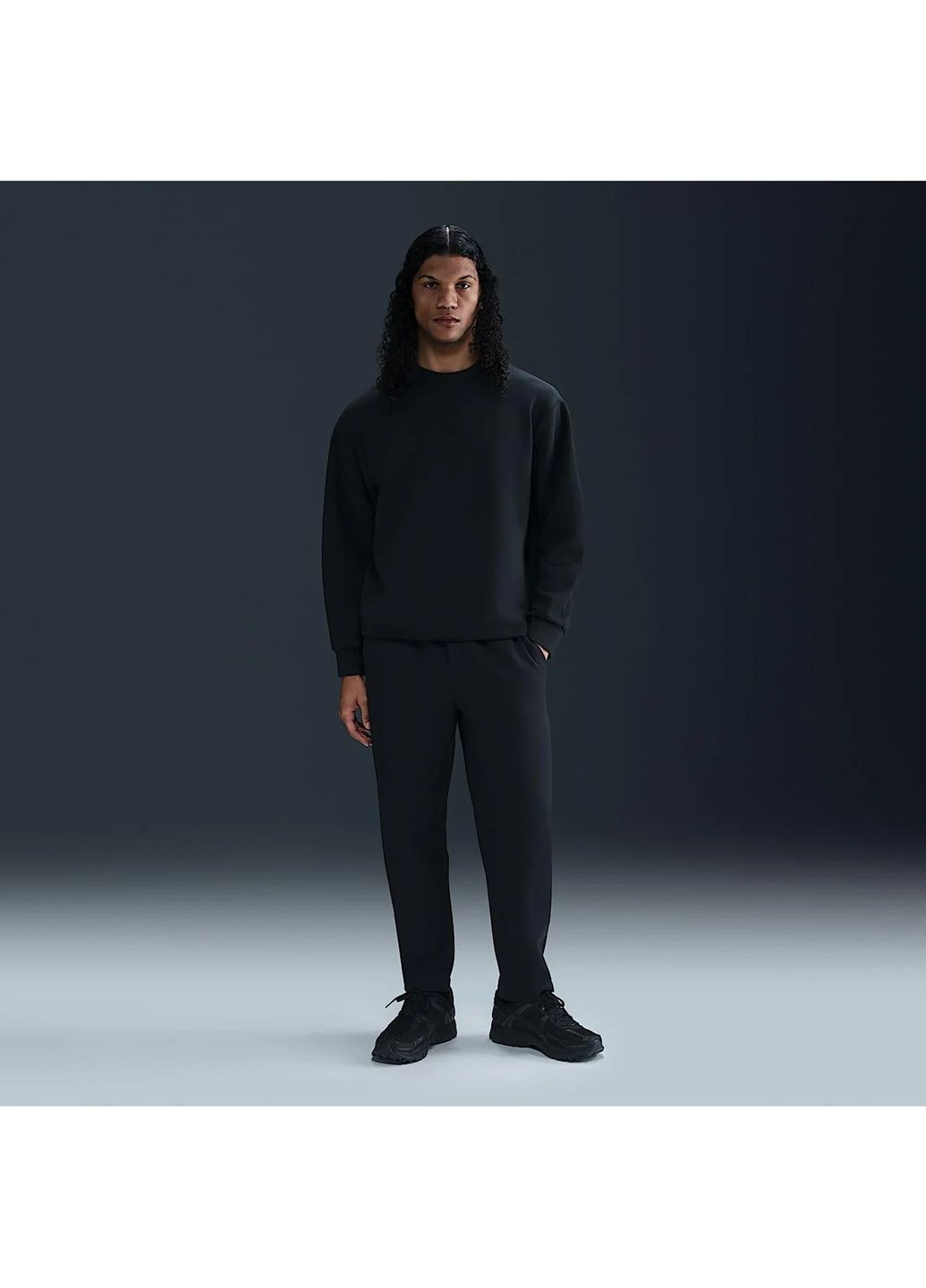 Черные демисезонные брюки Nike