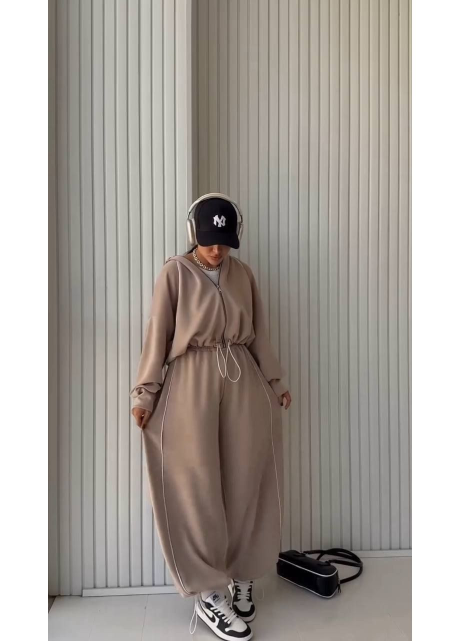 Жіночий спортивний костюм оверсайз на флісі: худі та широкі штани MonCher (363020943)