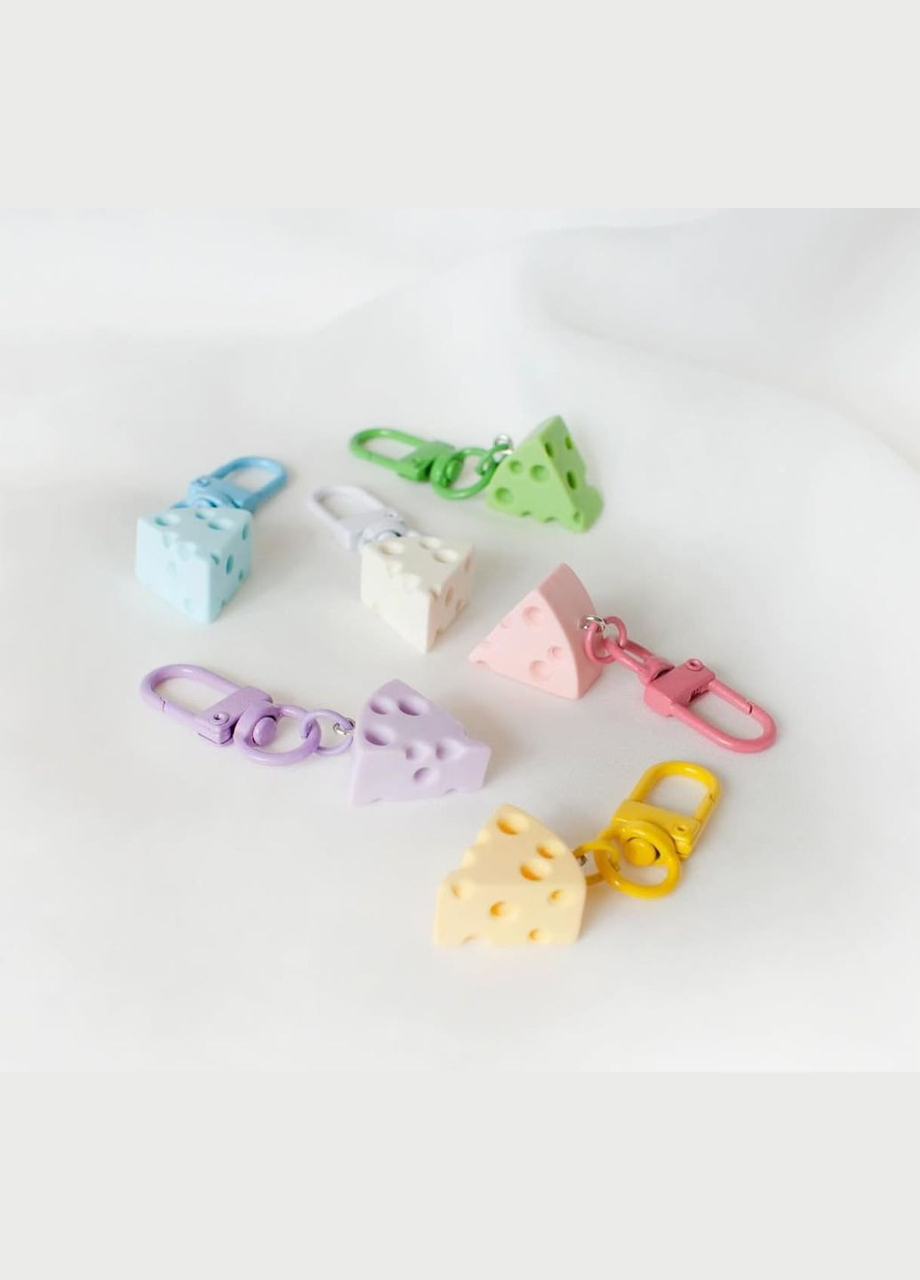 Брелок розовый няшный с объемным сыром аксессуар на ключи 3D для пары милый лолита кокетт аниме к-поп y2k fairycore харадзюку No Brand (315351142)