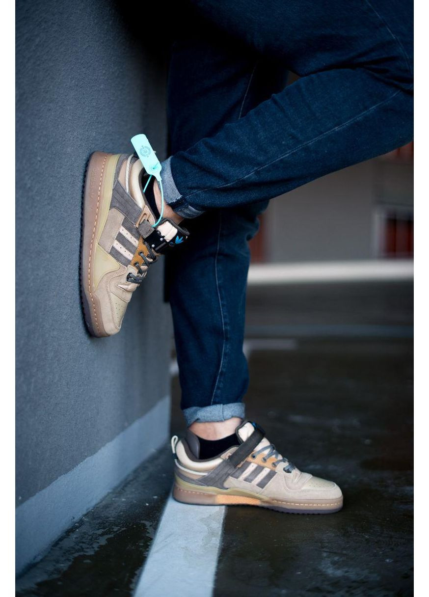 Бежевые демисезонные кроссовки мужские adidas bad bunny x forum buckle low адидас бед банни форум No Brand