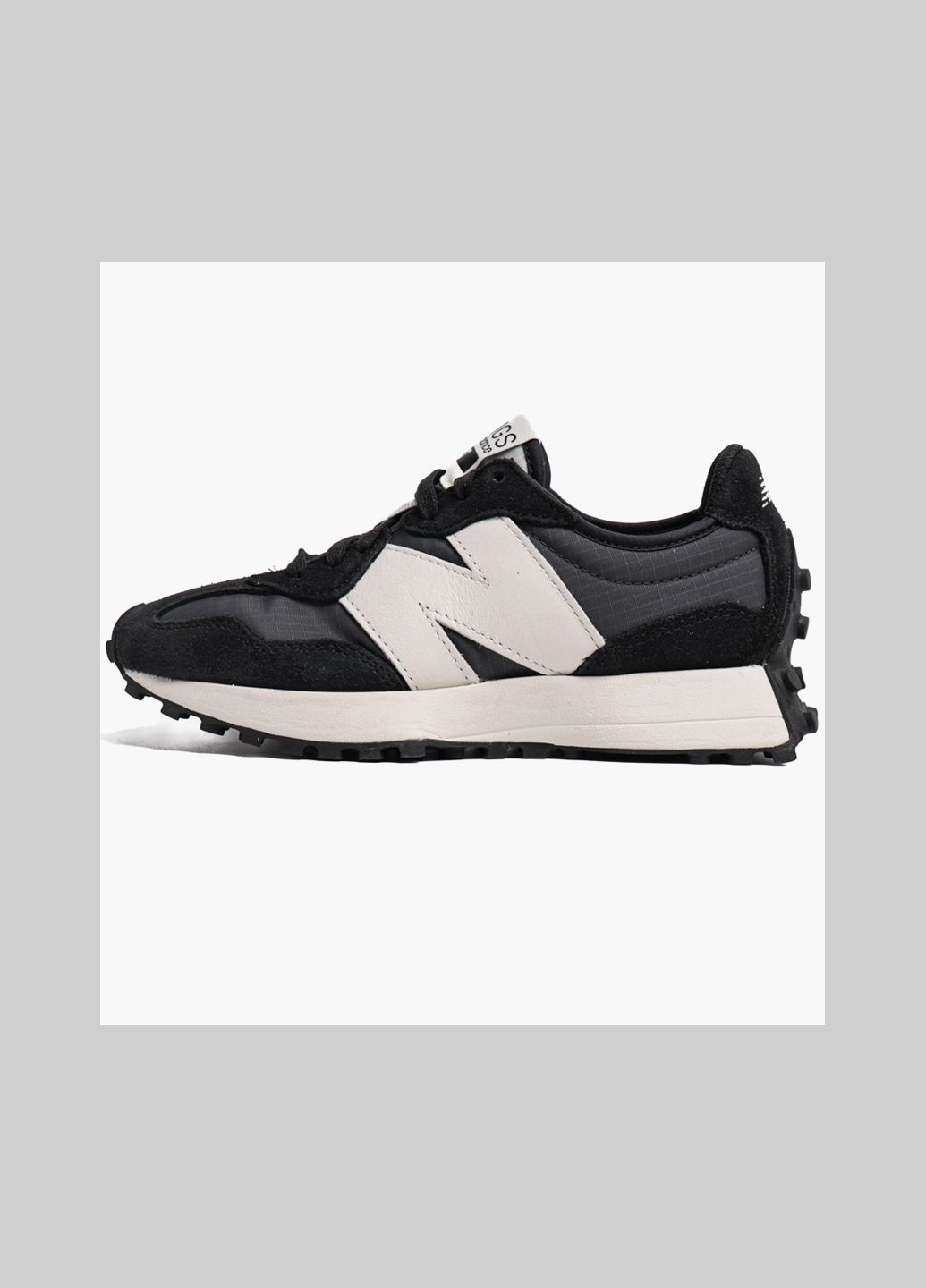 Комбіновані Осінні кросівки жіночі figs x 327 black/grey u327fb New Balance