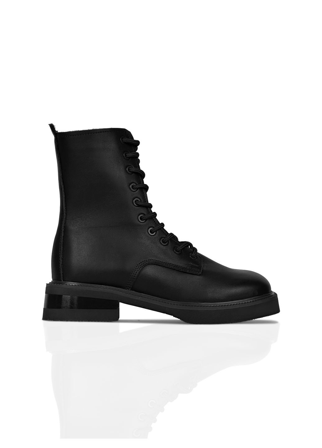 Осенние ботинки осенние черные из натуральной кожи KASANDRA