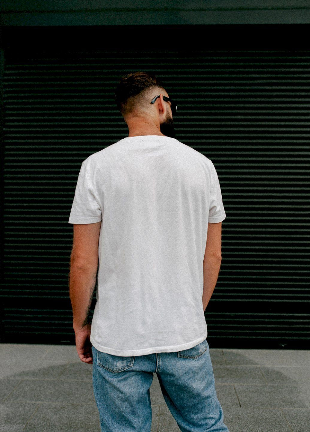 Біла футболка біла чоловіча ctrl+ "code. on" Ctrl+