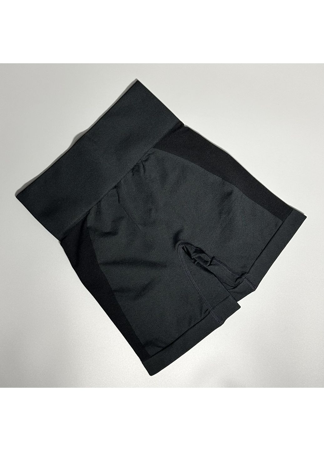 Жіночі спортивні безшовні однотонні шорти з пуш-ап ефектом No Brand (354830583)