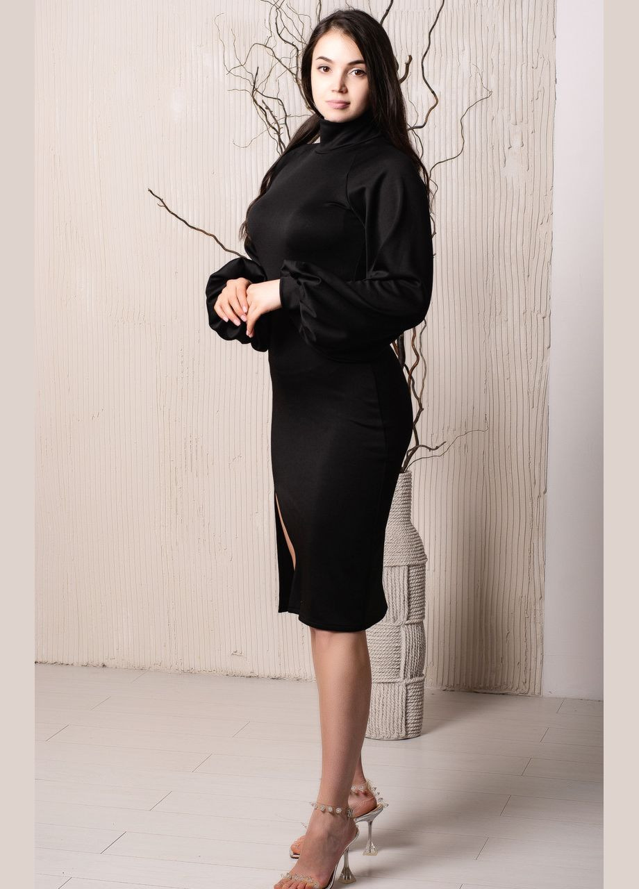 Черное коктейльное элегантное платье-гольф по колено с рукавом реглан и разрезом. обтягивающее, трикотажное. No Brand однотонное