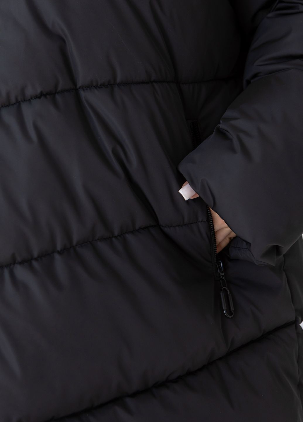Чорний зимній Пуховик Solh