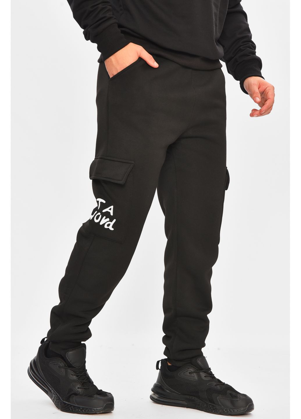 Спортивні штани чоловічі на флісі чорного кольору Let's Shop (363019282)