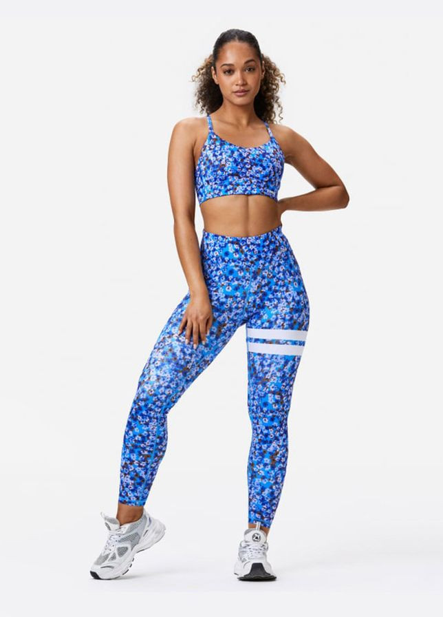 Спортивный топ в принт Stronger (351381139)