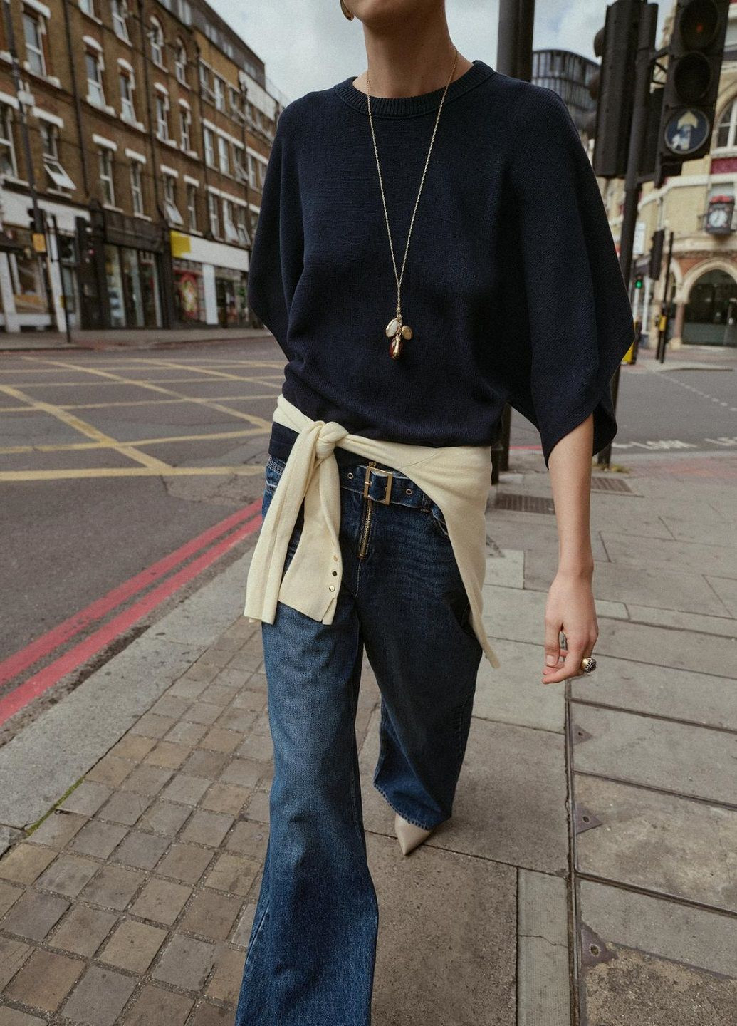 Темно-синий демисезонный свитер Zara