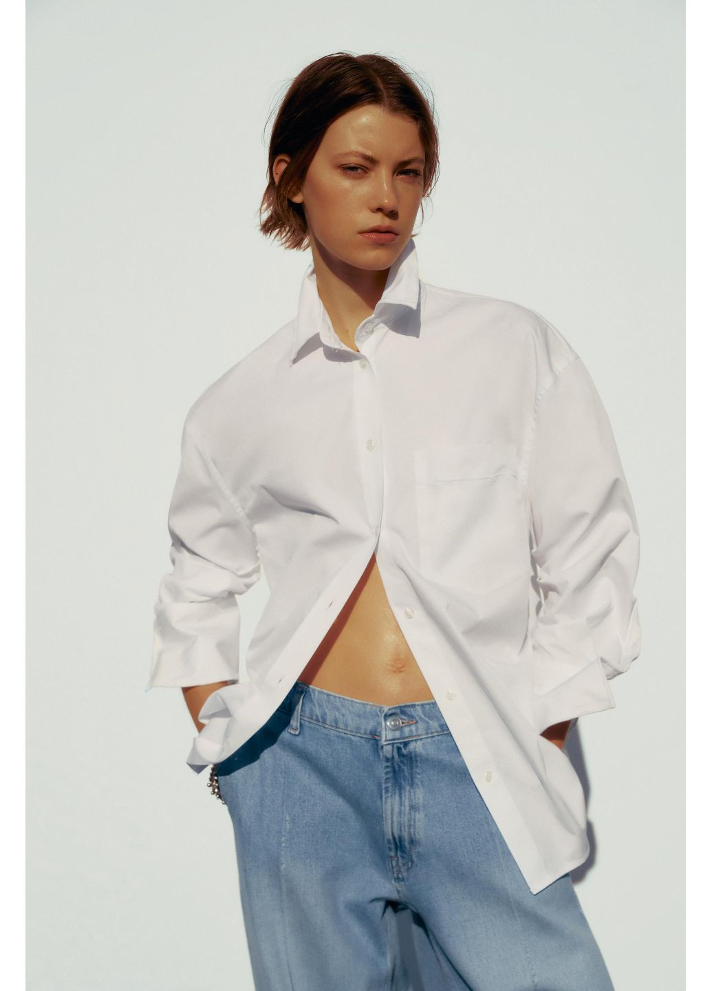 Белая формованная рубашка оверсайз Zara