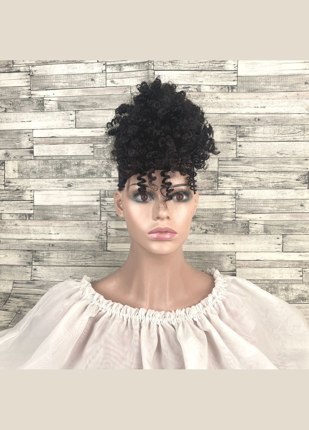 Накладка с челкой темно-коричневая из искусственных волос афро вьющийся пучок No Brand (297156770)