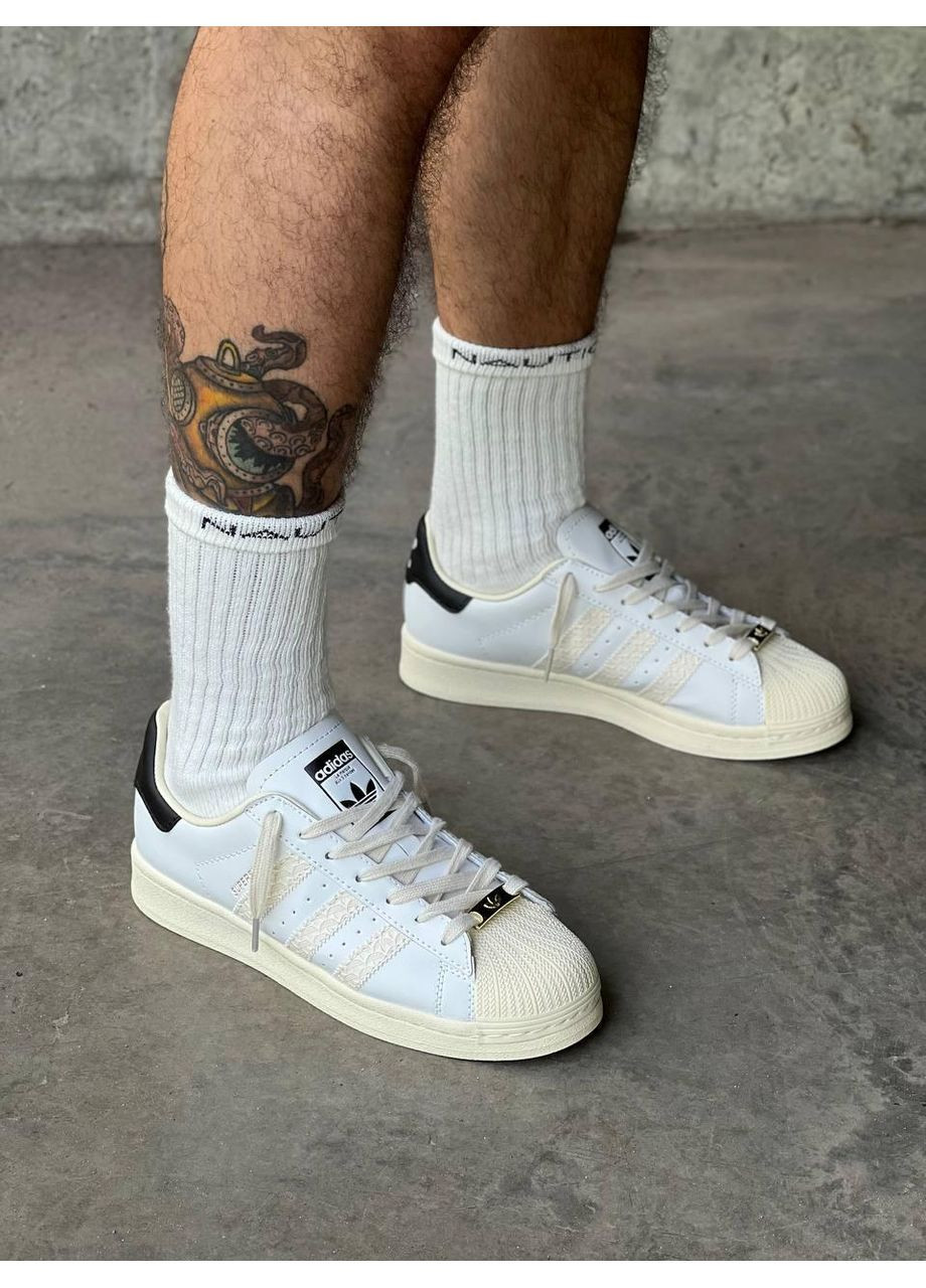 Бежевые демисезонные кроссовки мужские adidas superstar beige v2 адидас суперстар No Brand