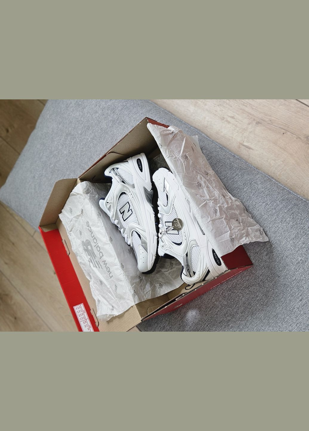 Кроссовки женские и мужские New Balance 530 white silver \ Нью Беланс 530 белые серебряные No Brand белые демисезоны (302241510)
