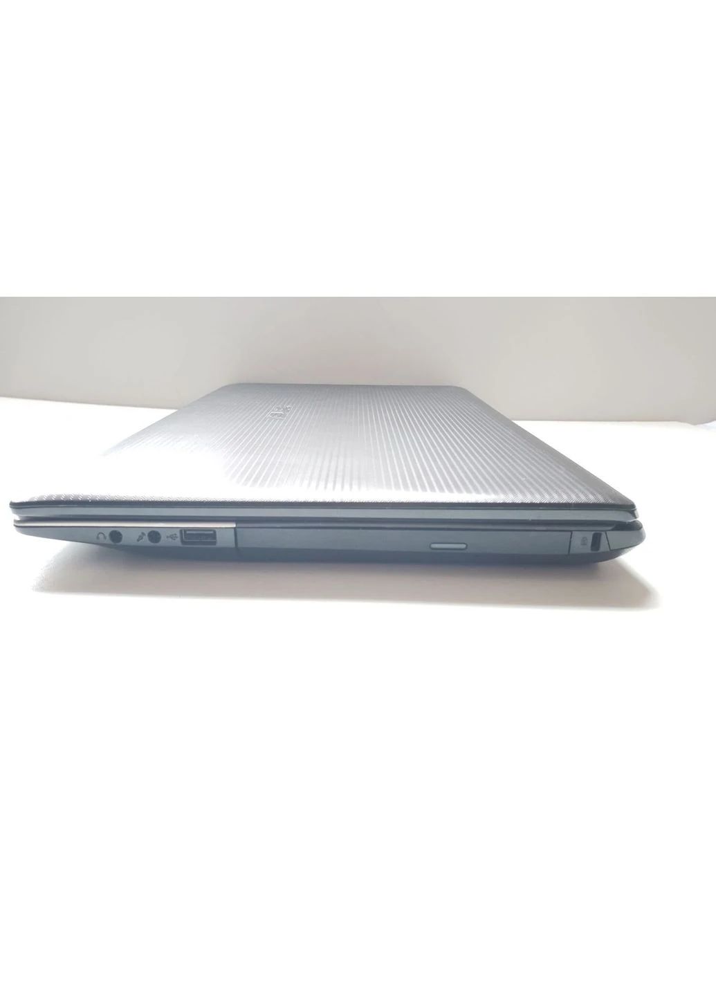 Ноутбук K55Vm / 15.6" (1366x768) TN / Intel Core i3-3110M (2 (4) ядра по 2.4 GHz) / 8 GB DDR3 / 256 GB SSD / nVidia GeForce GT Asus (398131848)