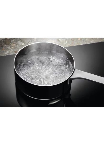 Варильна поверхня електрична LIV63431BK Electrolux (360410950)