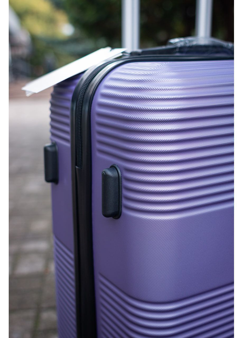 Валіза пластикова великий L розмір, колір чорний Wings 5398 (365715875)