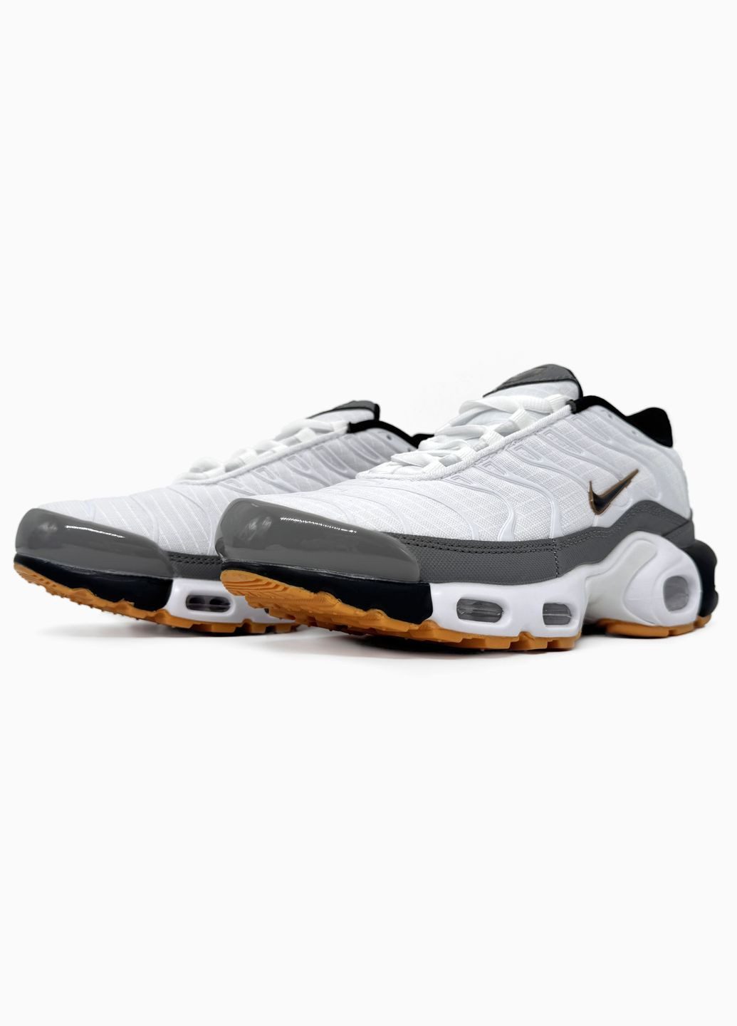 Білі Осінні кросівки чоловічі і жіночі nike air max tn plus white grey black orange | найк аір макс тн плюс білі No Brand