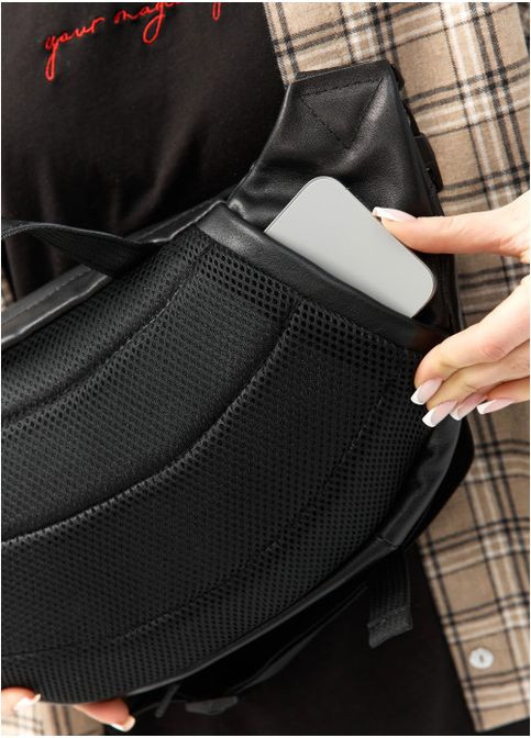 Велика жіноча поясна сумка бананка з натуральної шкіри Чорна (1013038721) Sambag (361244721)