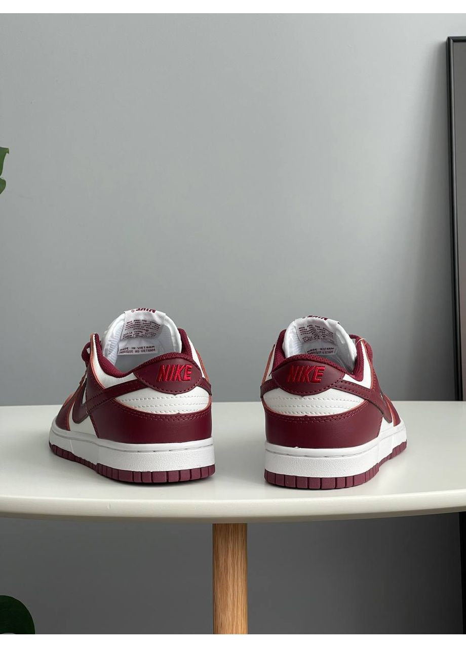 Кроссовки женские и мужские Nike Dunk Low Team Red Bordo White | Найк СБ Данк бордовые No Brand бордовые демисезоны (352252489)