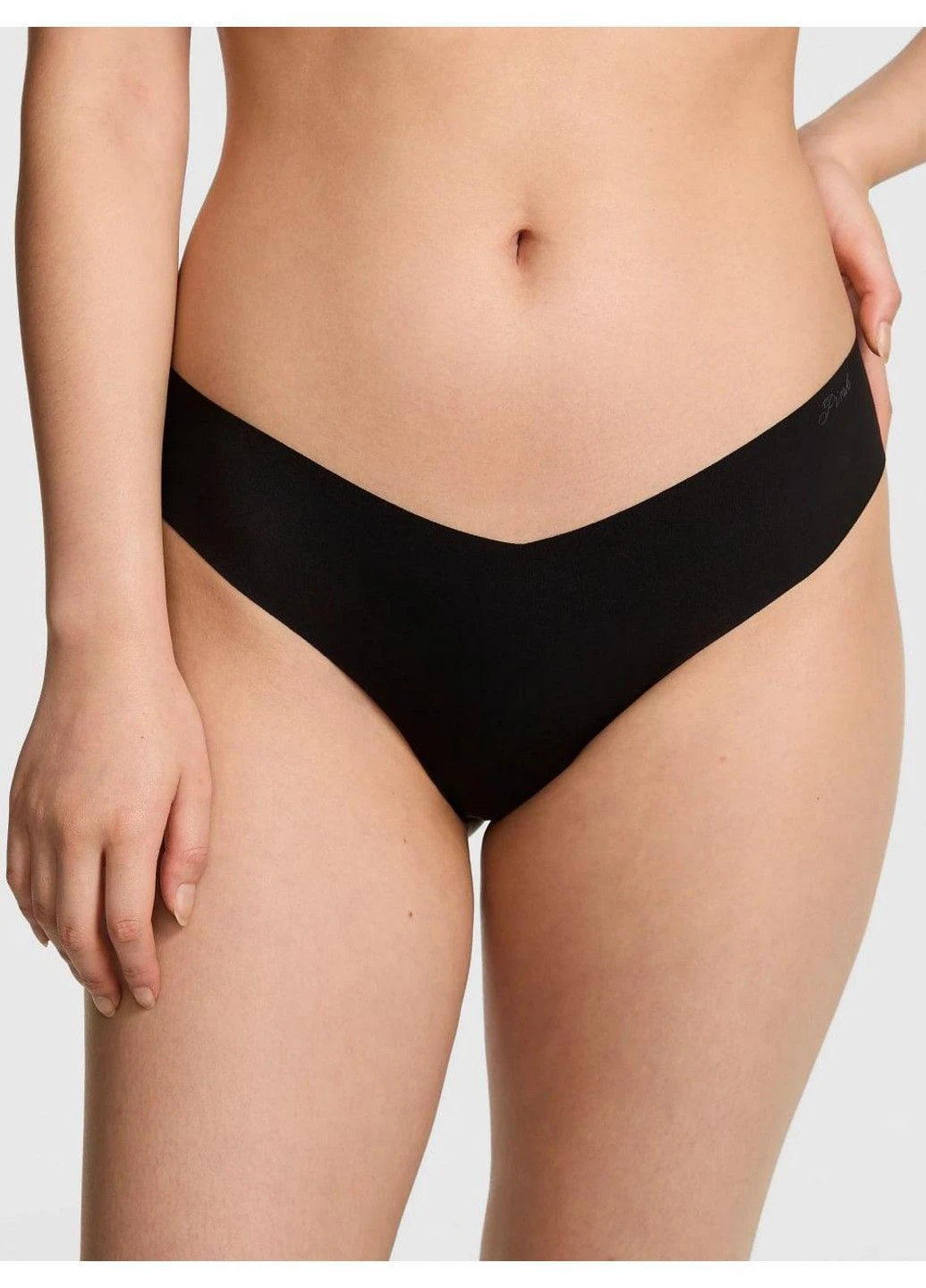 Трусики-стринги женские бесшовные No-Show Thong Panty черные Victoria's Secret (385545722)