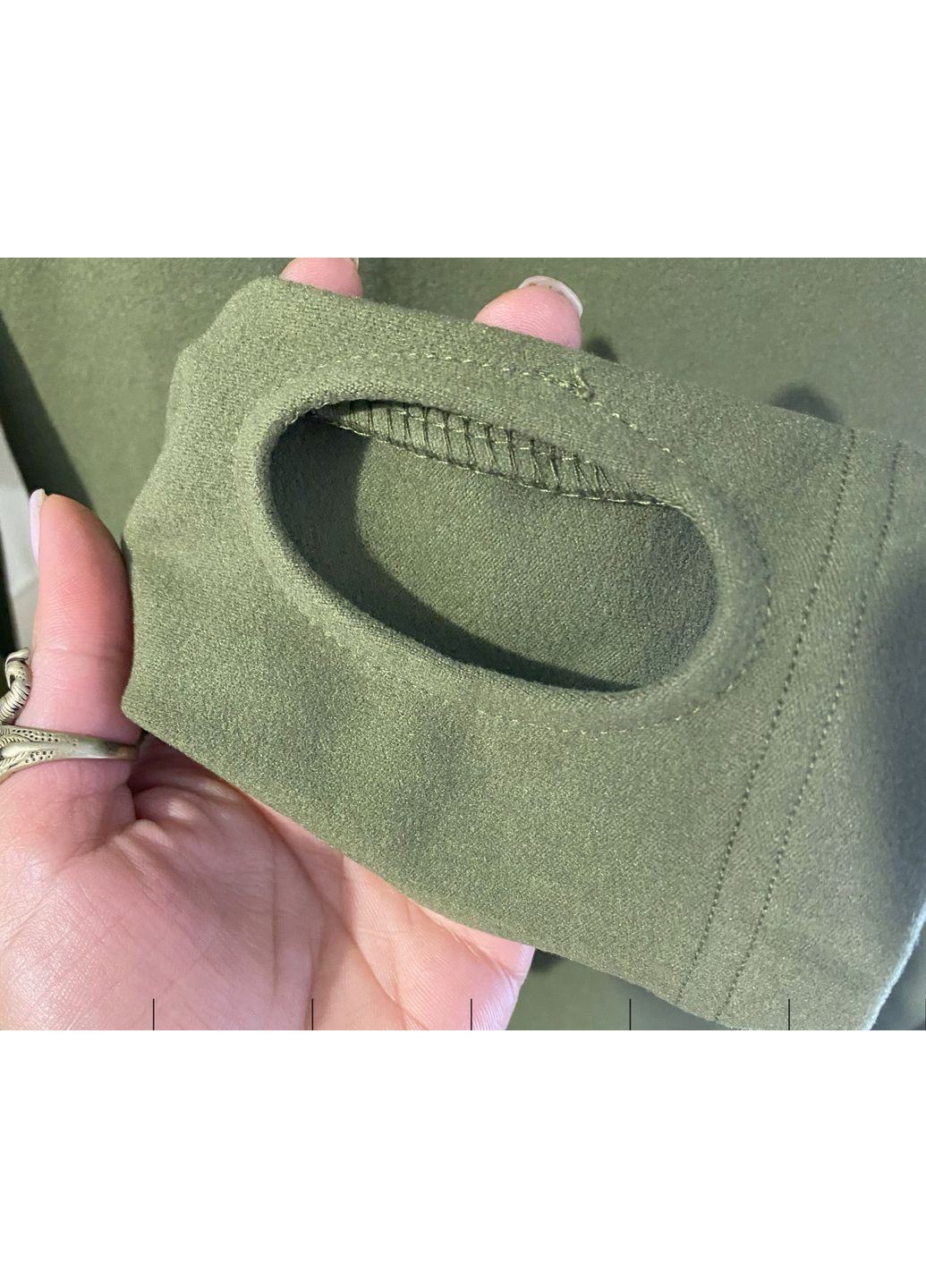 Водолазка з вирізом для великого пальця хакі Capricious 075 (361113455)