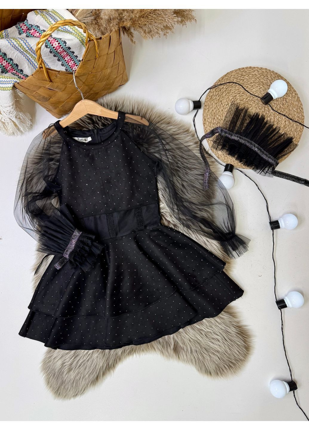 Чорна вишукана святкова сукня Україна (370269996)