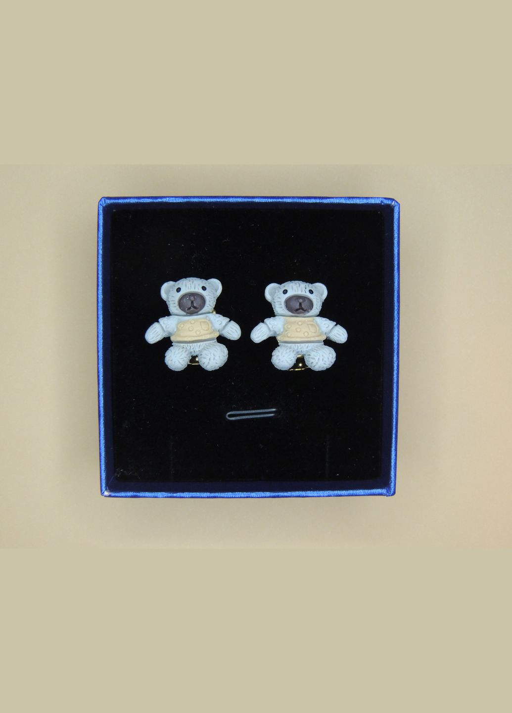 Серьги клипсы детские для ушей без пробивания Мишка в кофточке Liresmina Jewelry (285110975)