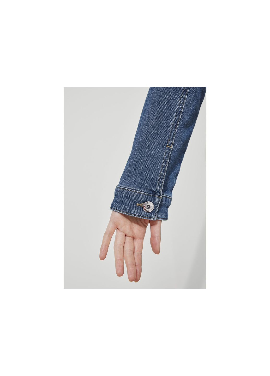 Синяя демисезонная джинсовая куртка прямого кроя для женщины lycra® 416948 34(xs) куртка-лайнер Esmara