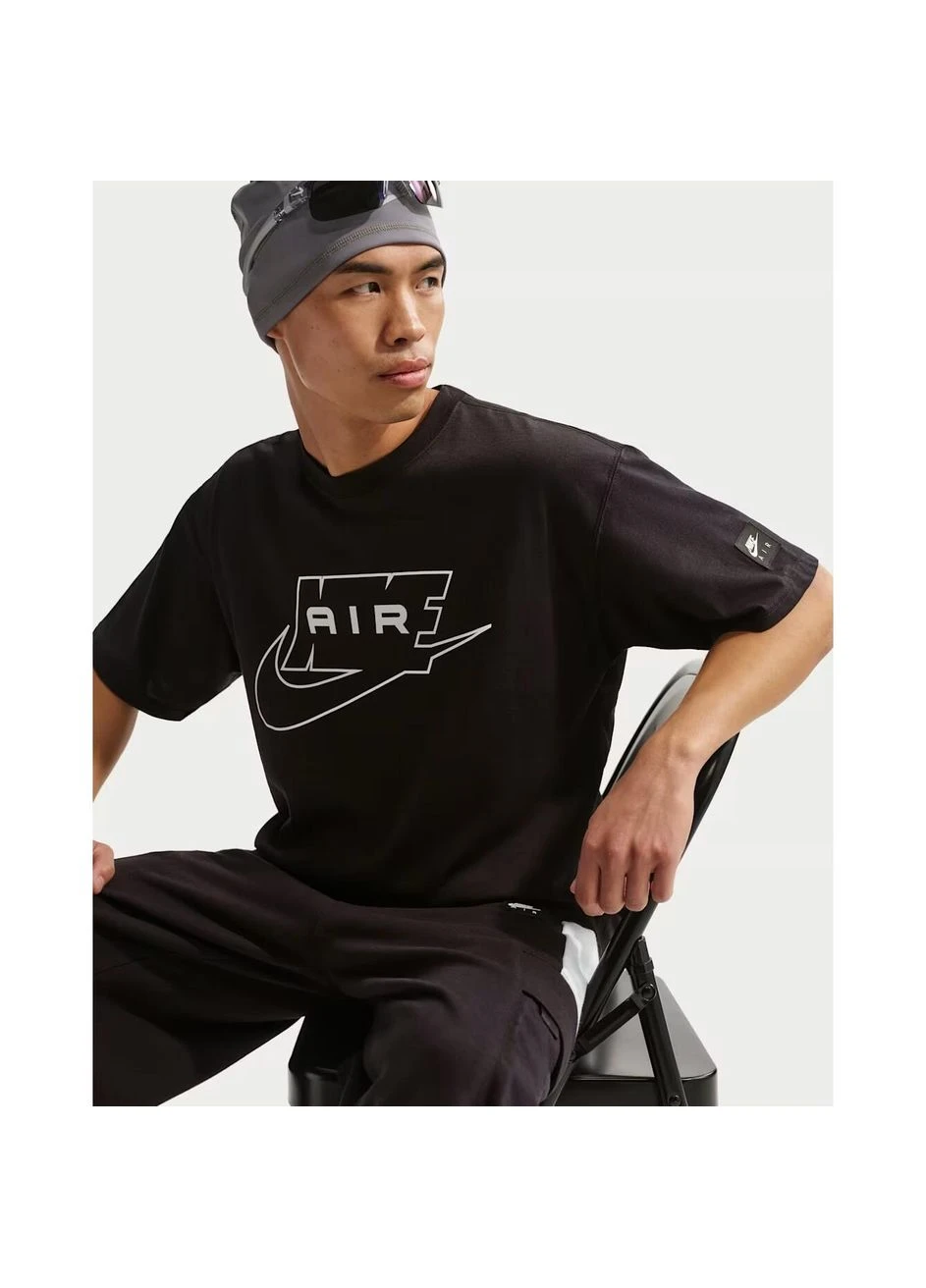 Чорна футболка чорна ih1359-010 Nike SPORTSWEAR