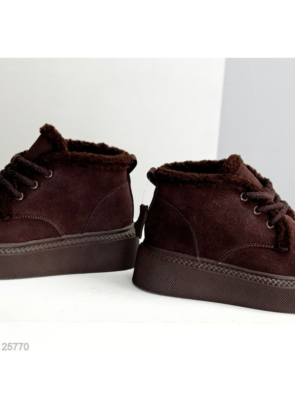 Жіночі зимові черевики Maline, шоколадні, натуральна замша, на платформі з екохутром No Brand (366079965)
