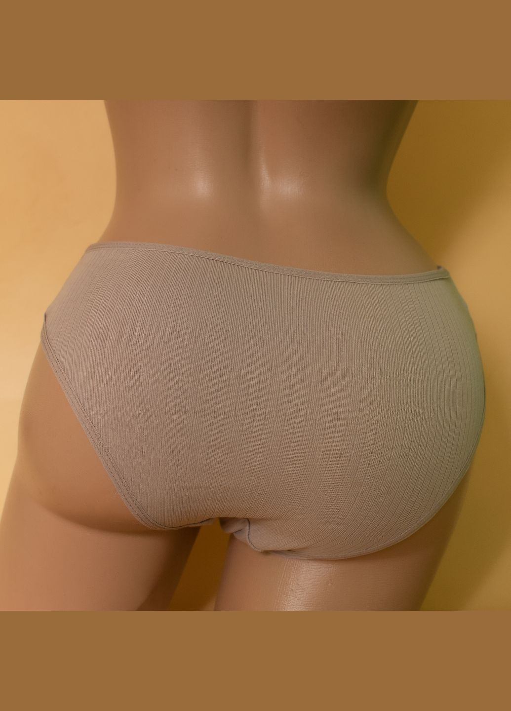 Набір жіночих базових трусиків тижневок в рубчик - 7 шт Nicoletta (303617413)