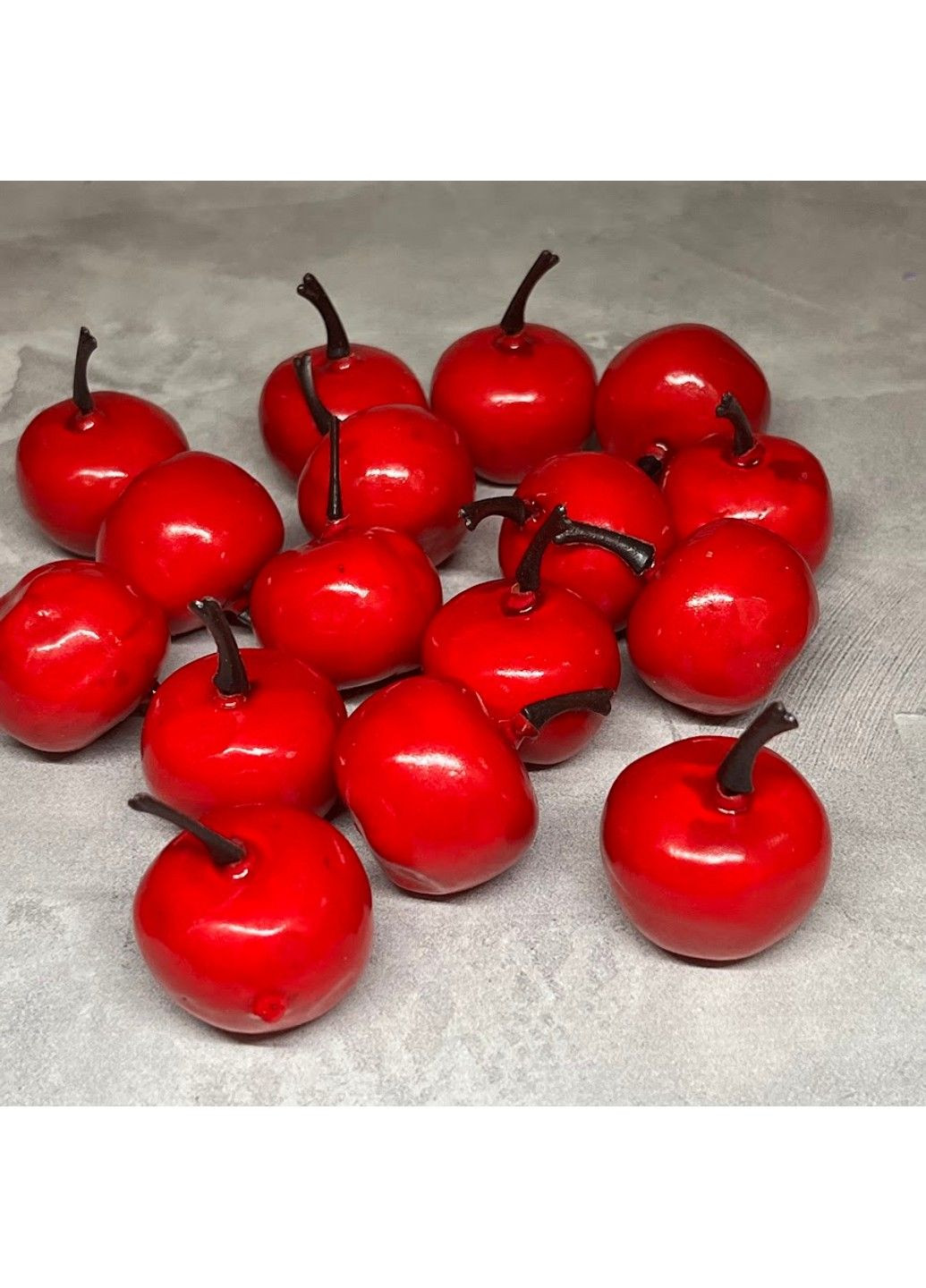 Яблуко (муляж)- колір червоний, 3 см, шт No Brand (305076206)