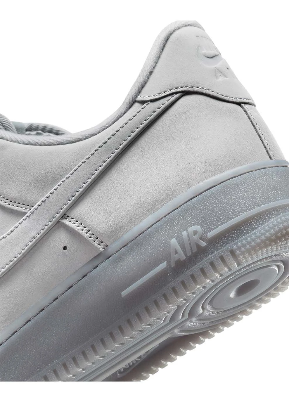 Білі чоловічі кросівки air force 1 07 wb білий демісезон Nike