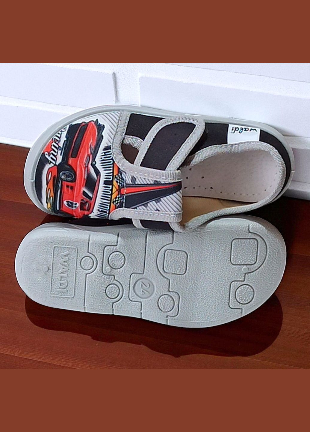 Черные ортопедические тапочки на липучке для мальчика сменная обувь в садик сменка валди Waldi