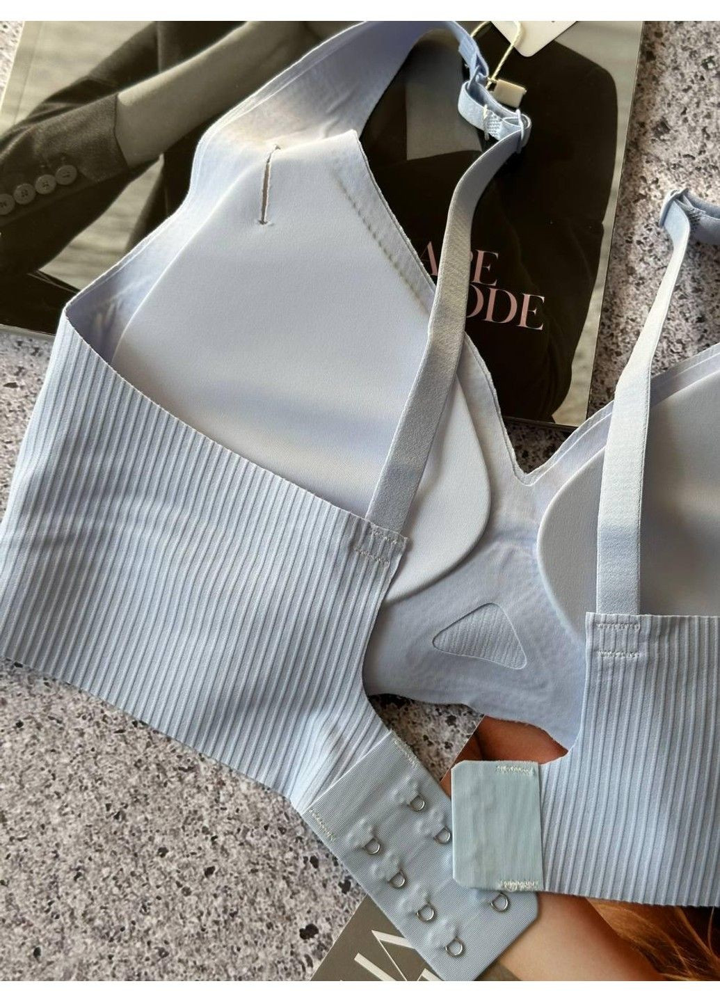 Комфортний топ-бра у рубчик з поролоновою чашкою та застібкою Beisdanna (335977513)