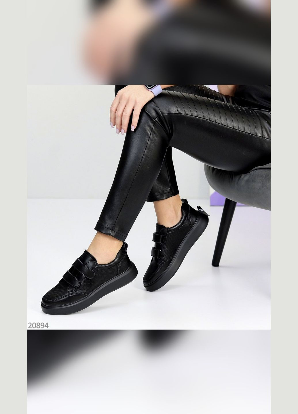Черные демисезонные эффектные женские кроссовки No Brand