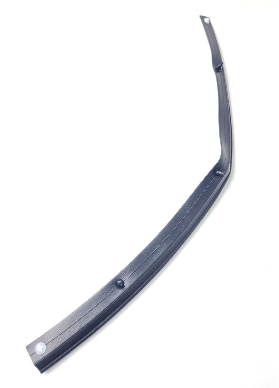 Ущільнювач двері нижній, оригінал 5755A199 Мітсубісі АСХ 2010-2024 Mitsubishi (360504066)