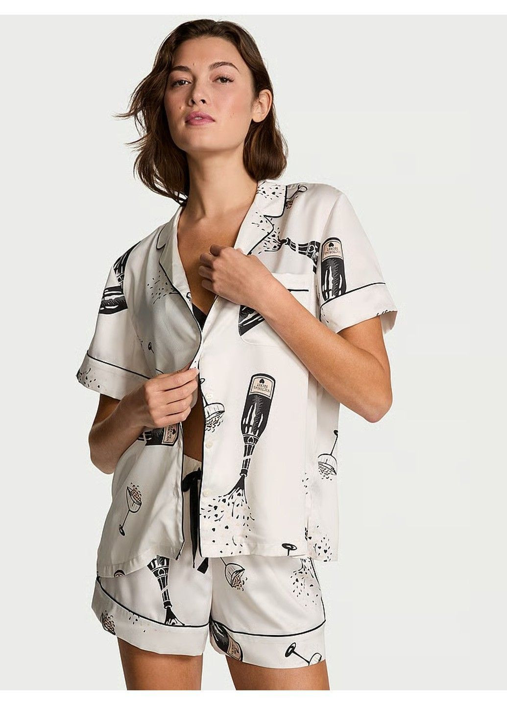 Белая всесезон пижама сатинова glazed satin short pajama set Victoria's Secret